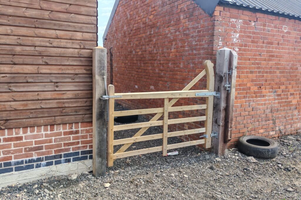 Paddock Maintenance Hogsthorpe